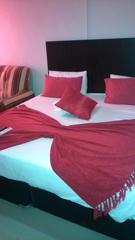 פרטוריה Valley Guest House מראה חיצוני תמונה