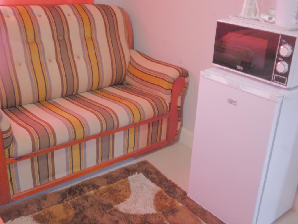 פרטוריה Valley Guest House מראה חיצוני תמונה
