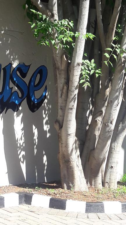 פרטוריה Valley Guest House מראה חיצוני תמונה